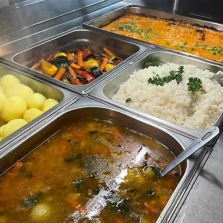 Kantakievari Hotel *