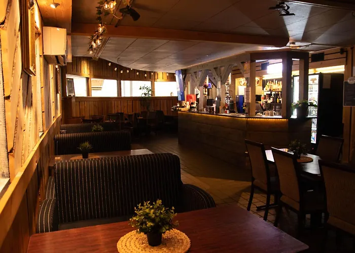 Kantakievari Hotel *